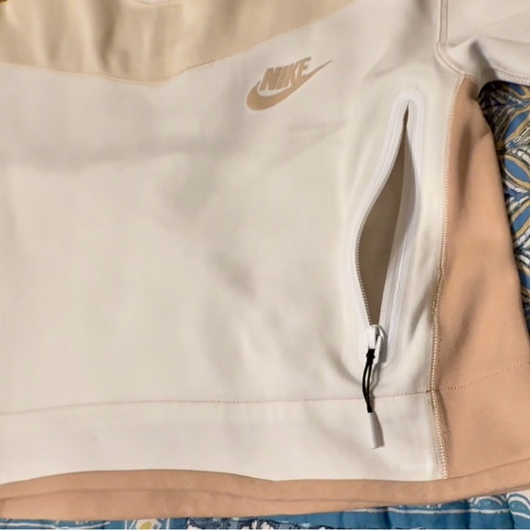Nike Tech Fleece Crew neck shirt,med, cream/beige, used lightly - Picture 6 of 10